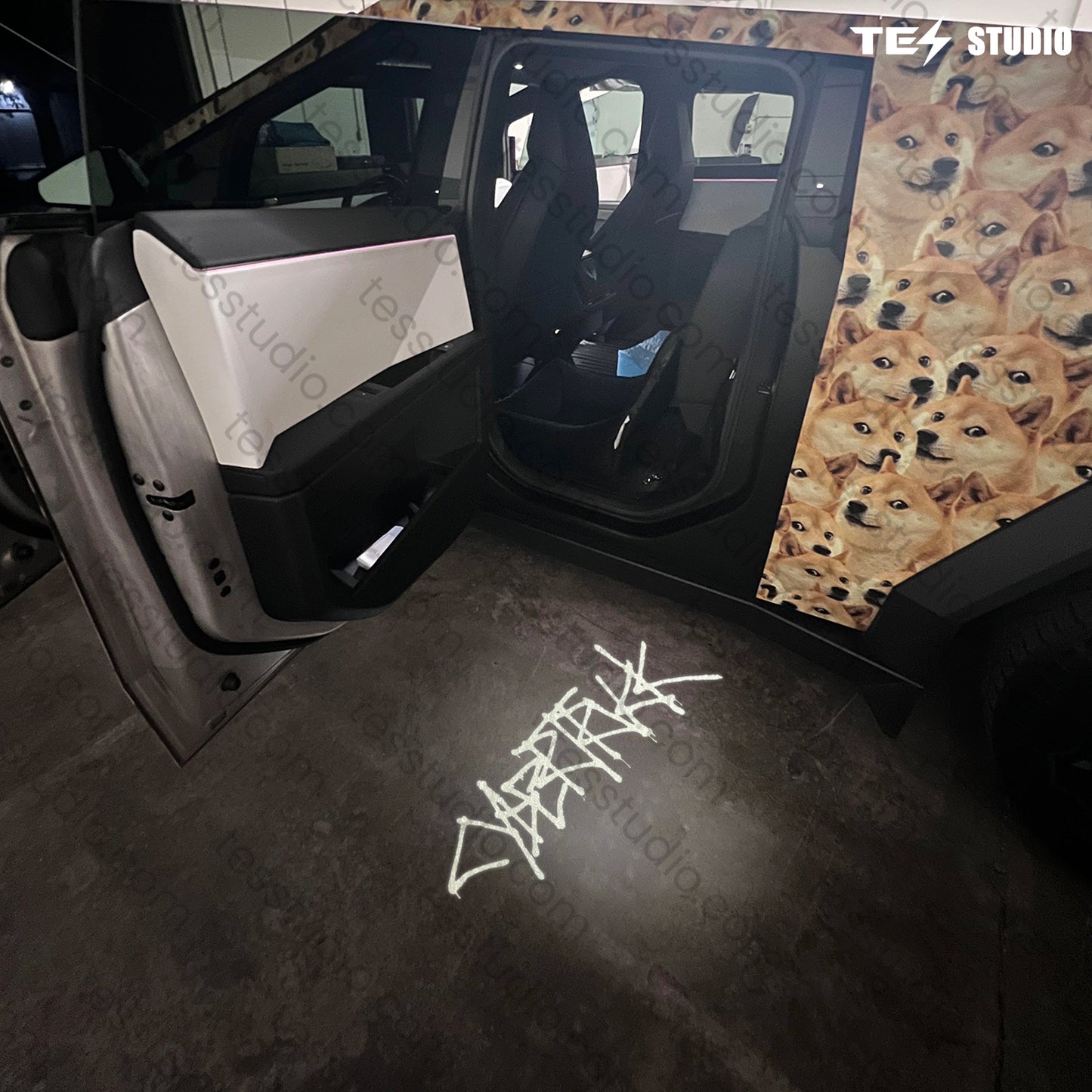 Luz de proyección para la puerta del Tesla Cybertruck Tesstudio-Cricut Friendly Logo
