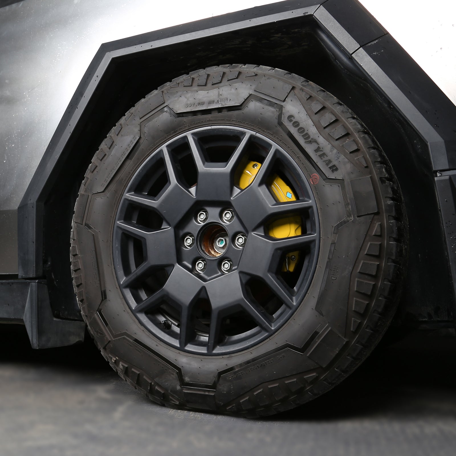 CTmods® Red/Yellow Brake Caliper Covers Wheel Accessories For Tesla Cybertruck