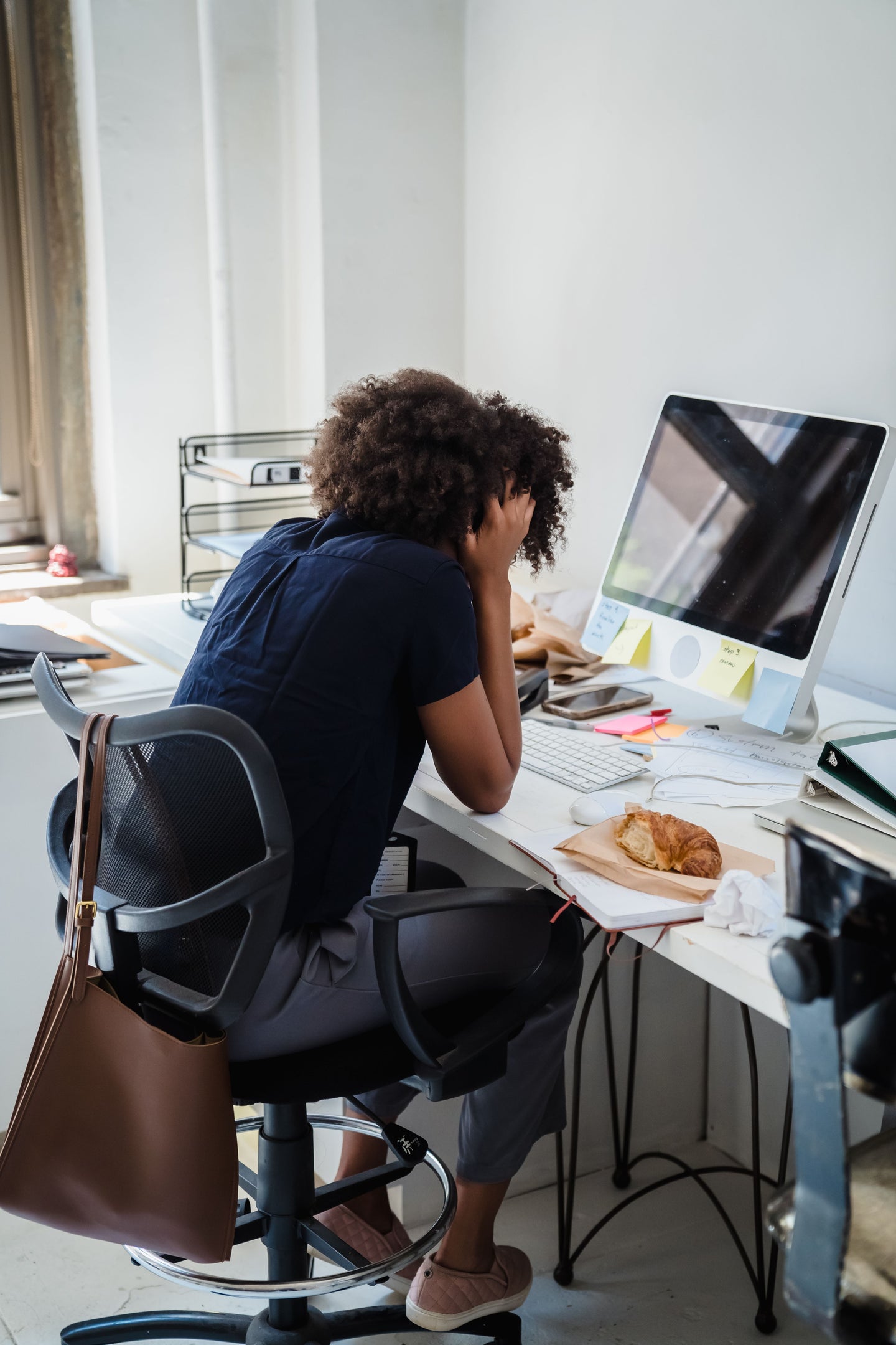 Long hours at the desk - Air Comfort Travel Cushion for WFH ergonomics